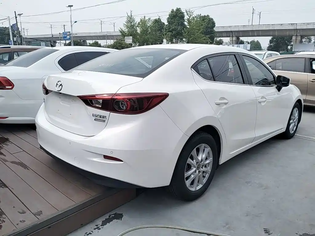 Mazda 3 Angkesela 2020