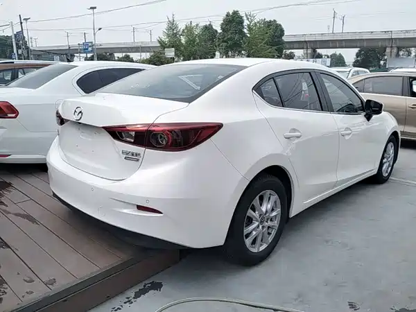 Mazda 3 Axela 2020