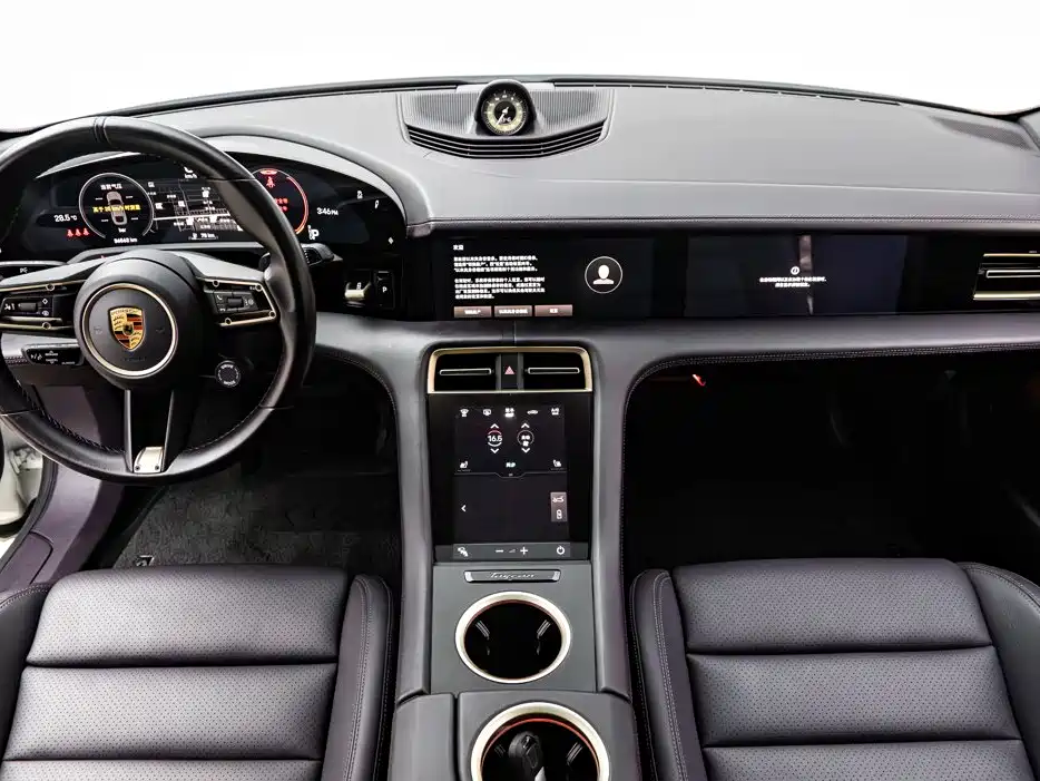 Porsche Taycan 2021 — фото 18