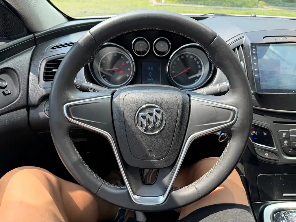 Buick Regal 2014 — фото 11