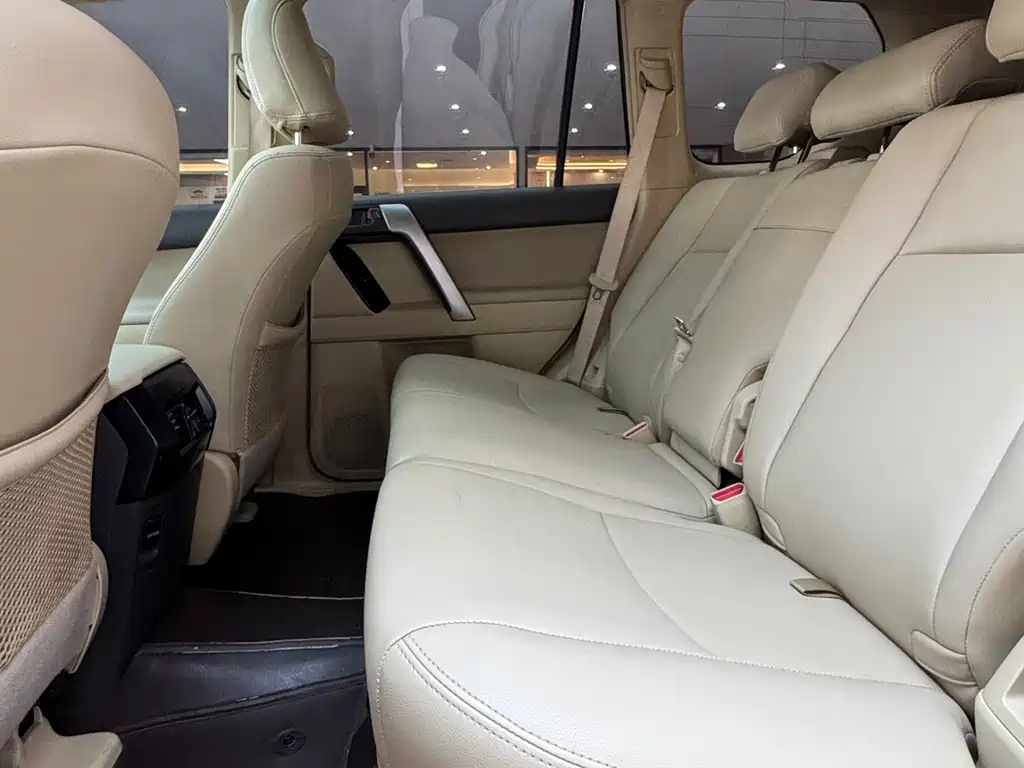 Toyota Prado 2017 — фото 13