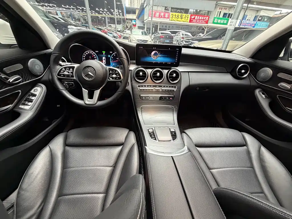 Mercedes-Benz C-Class 2019 — фото 27