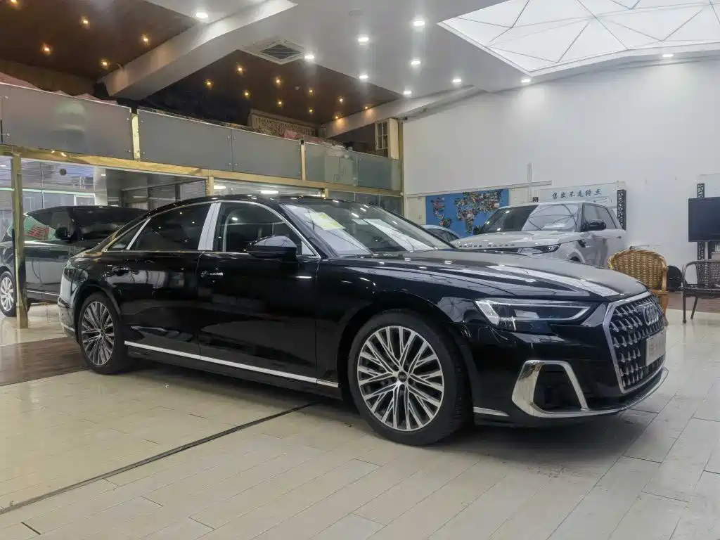 Audi A8