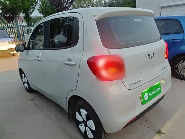 Wuling Hongguang MINIEV 2025