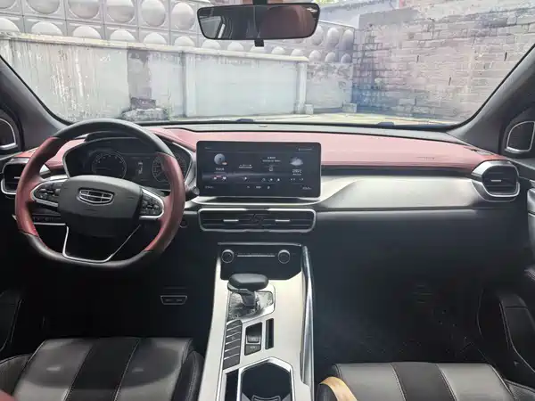 Geely Binyue 2022