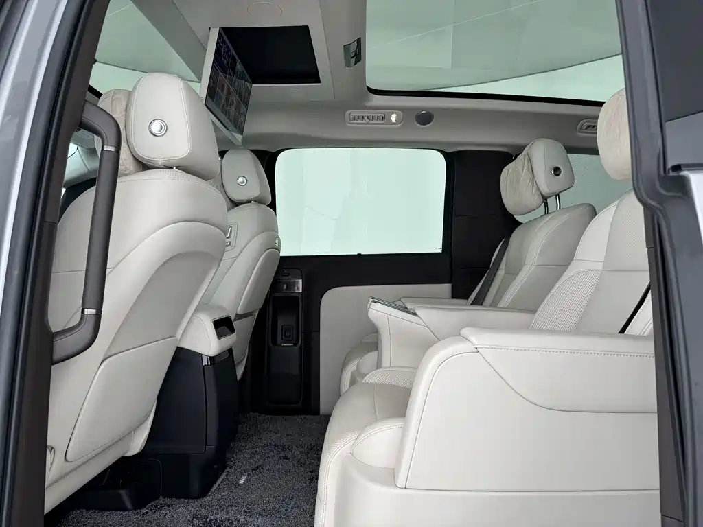 Li Auto Li MEGA 2024