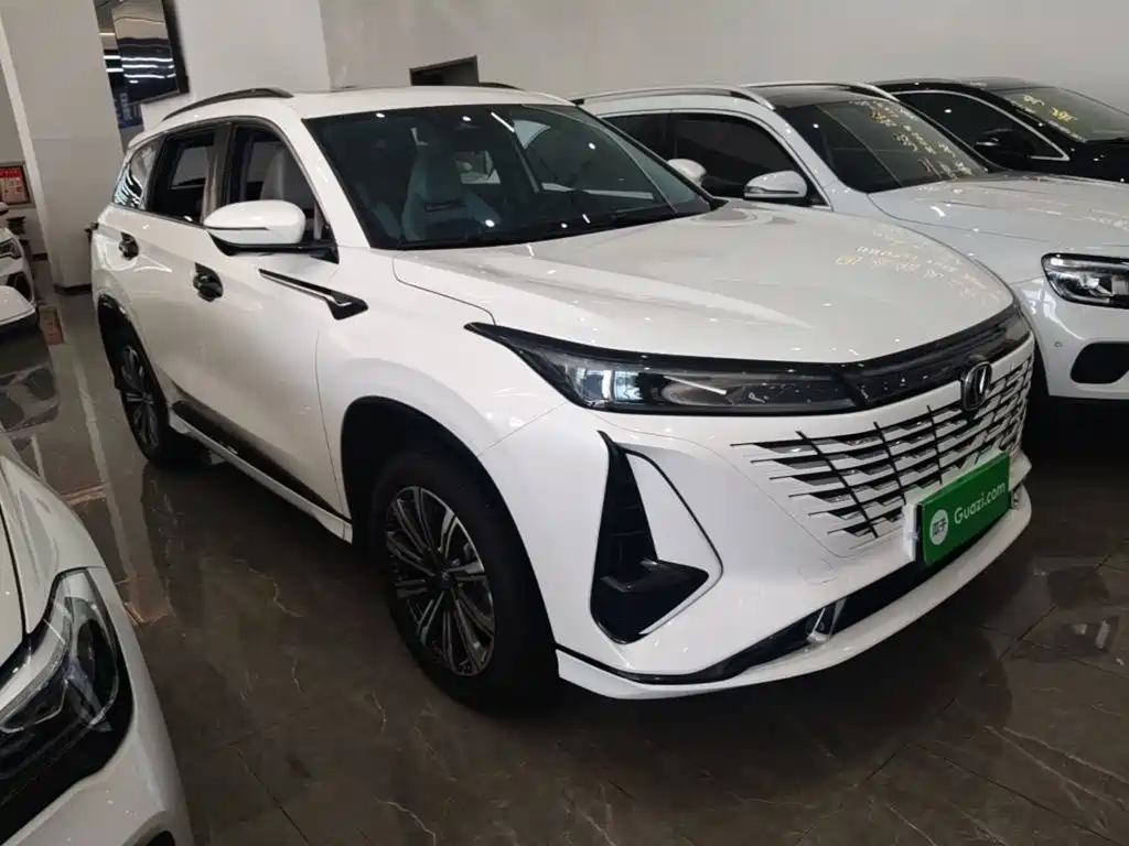 Changan CS75PLUS 2024 — фото 4