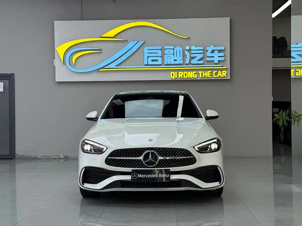 Mercedes-Benz C-Class 2024