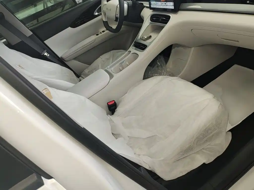 Geely Galaxy Starwish 2026 — фото 25