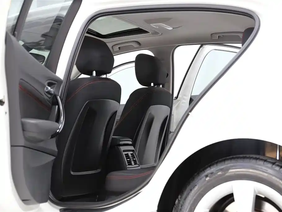 BMW 1 Series 2015