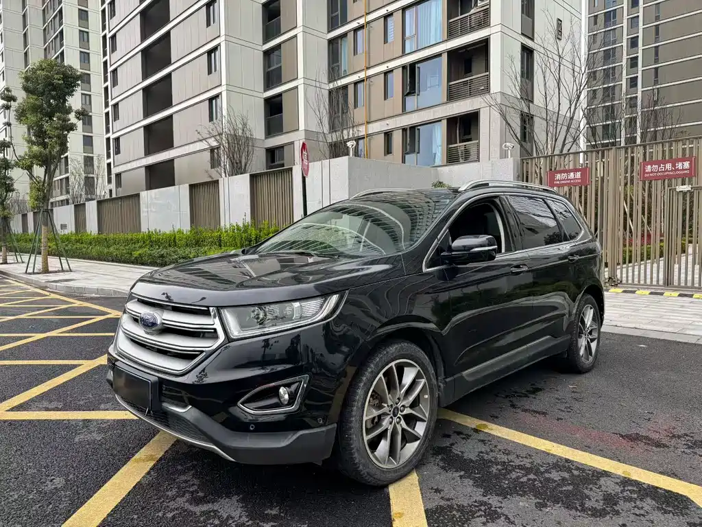 Ford Edge 2018 — фото 1