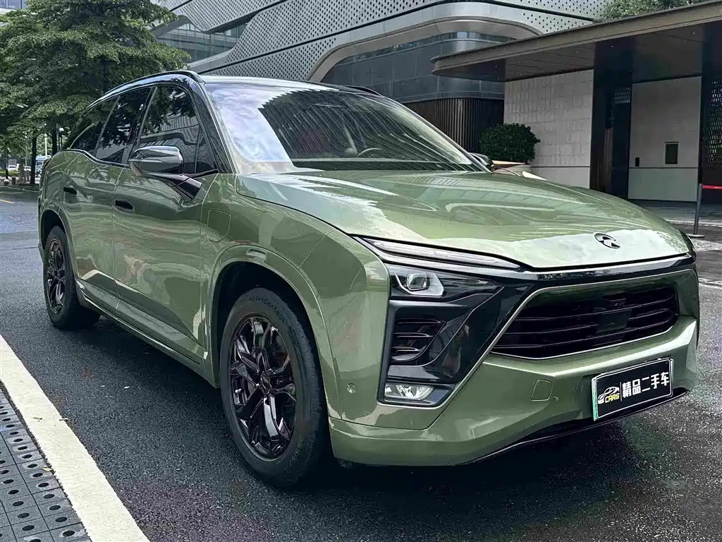 NIO ES8 2019