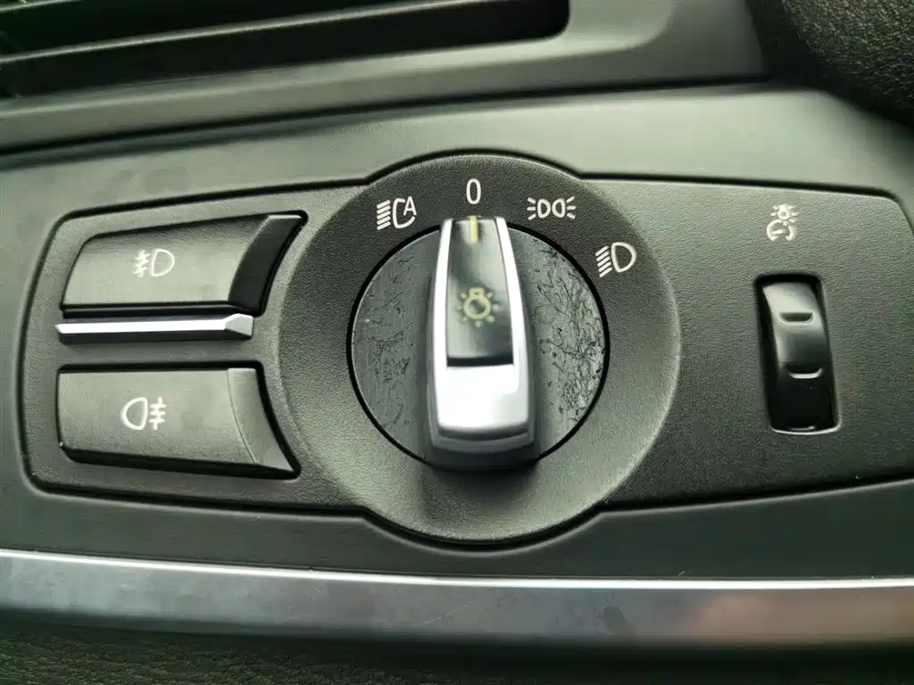 BMW X3 2012 — фото 21