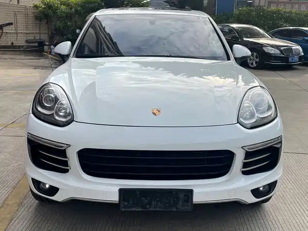 Porsche Cayenne 2016