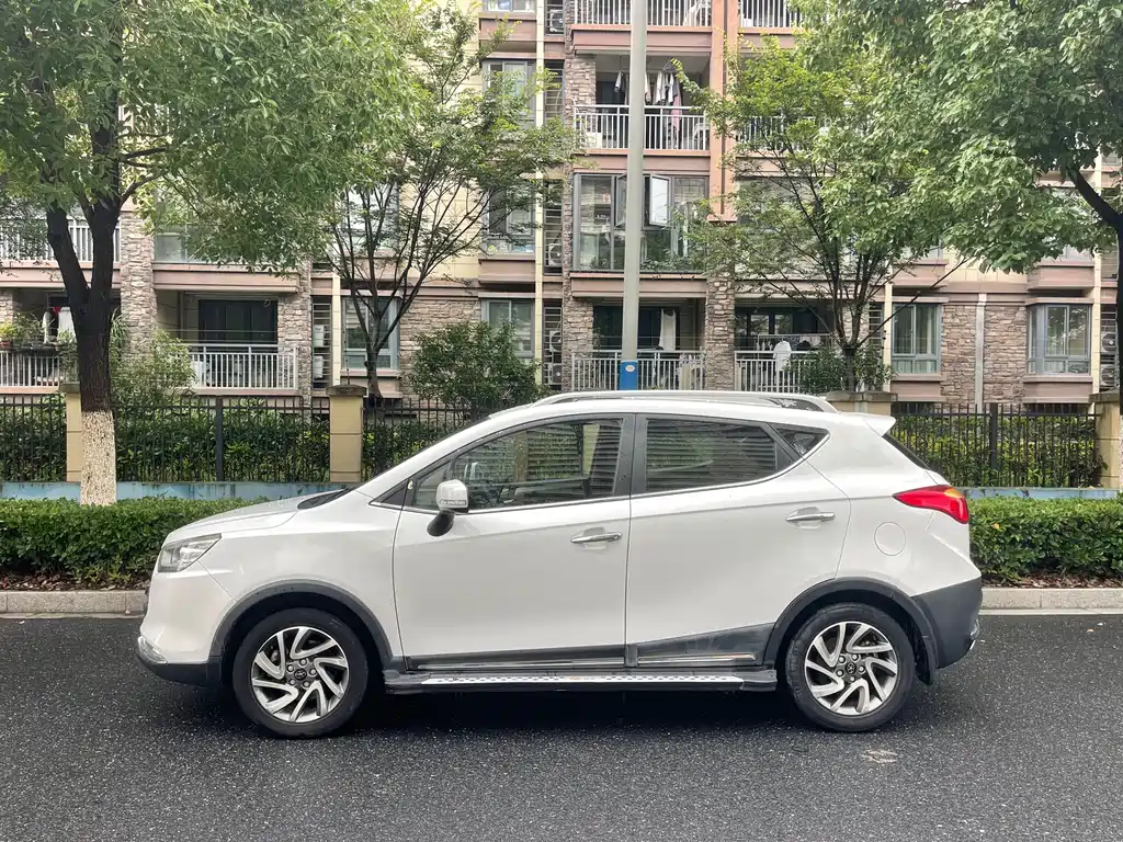 JAC Refine S3 2015