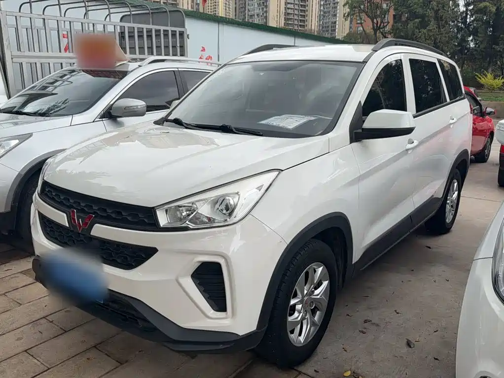Wuling Hongguang S3 2018