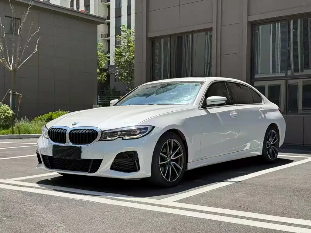 BMW 3 Series 2021