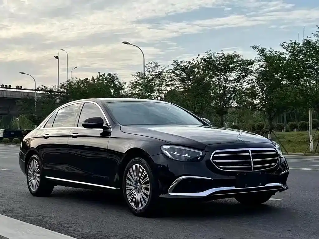 Mercedes-Benz E-Class 2023