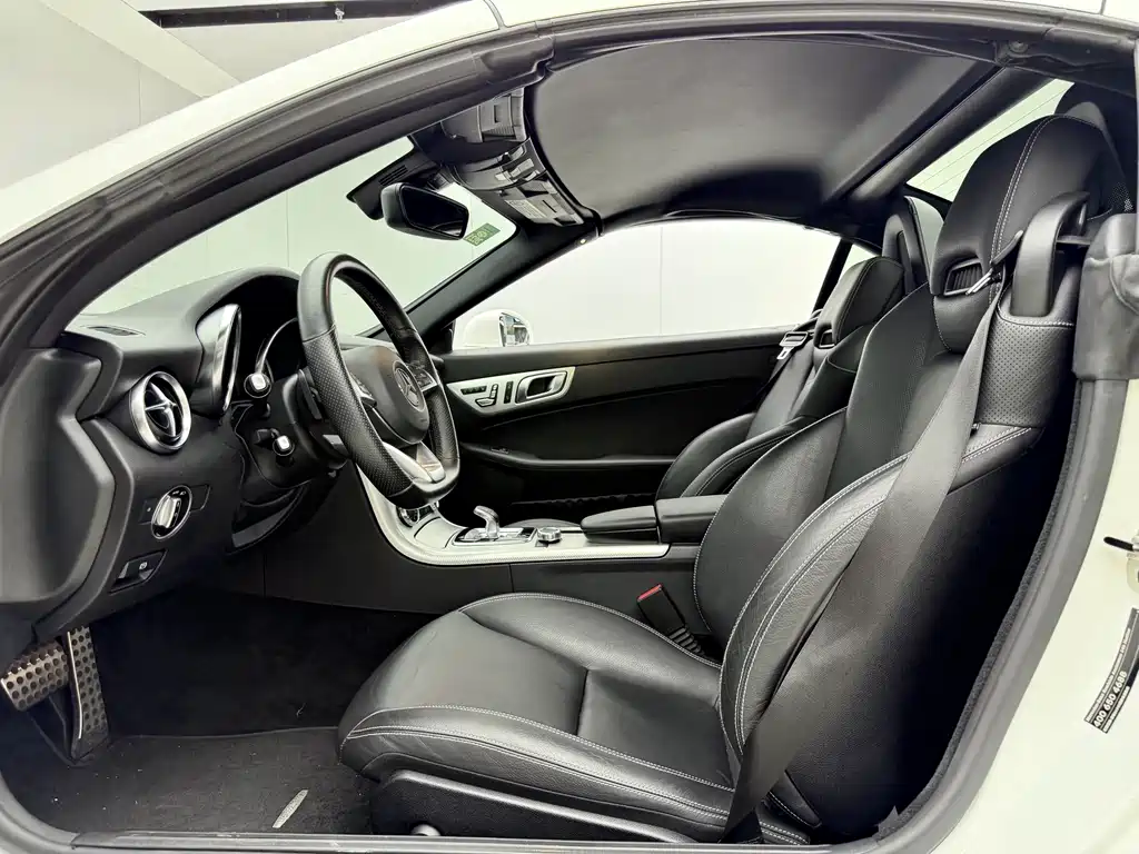 Mercedes-Benz SLC 2017 — фото 10