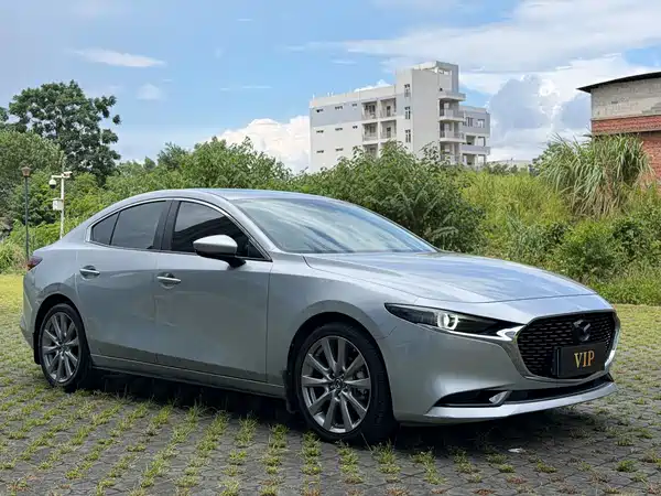 Mazda 3 Axela 2021