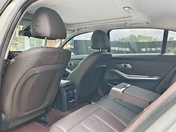 BMW i3 2022