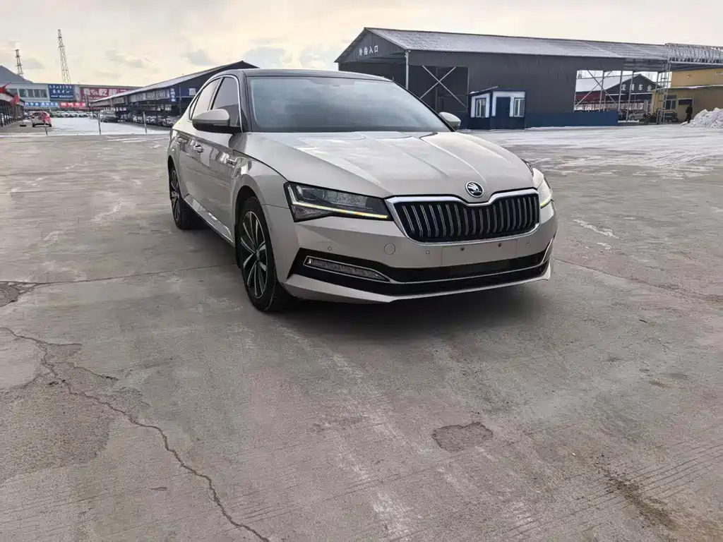 Skoda Superb 2023