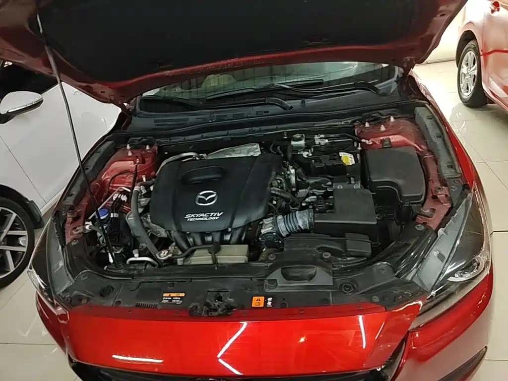 Mazda 3 Axela 2019 — фото 20