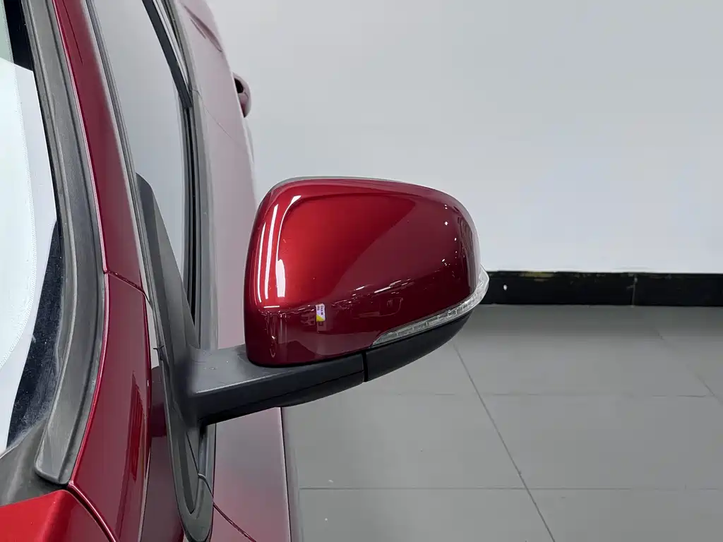 Volvo V40 2016 — фото 12