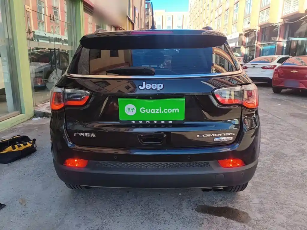 Jeep Compass 2019 — фото 6