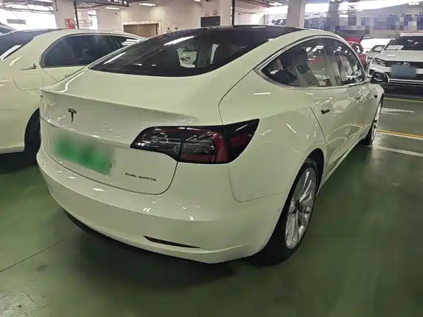 Tesla Model 3 2019