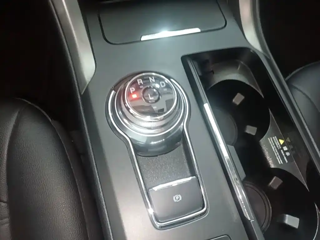 Ford Mondeo New Energy 2019 — фото 14