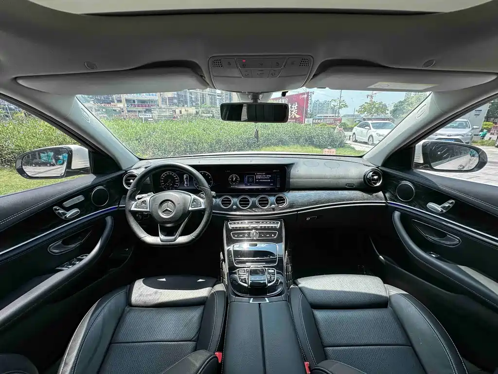 Mercedes-Benz E-Class 2017 — фото 11