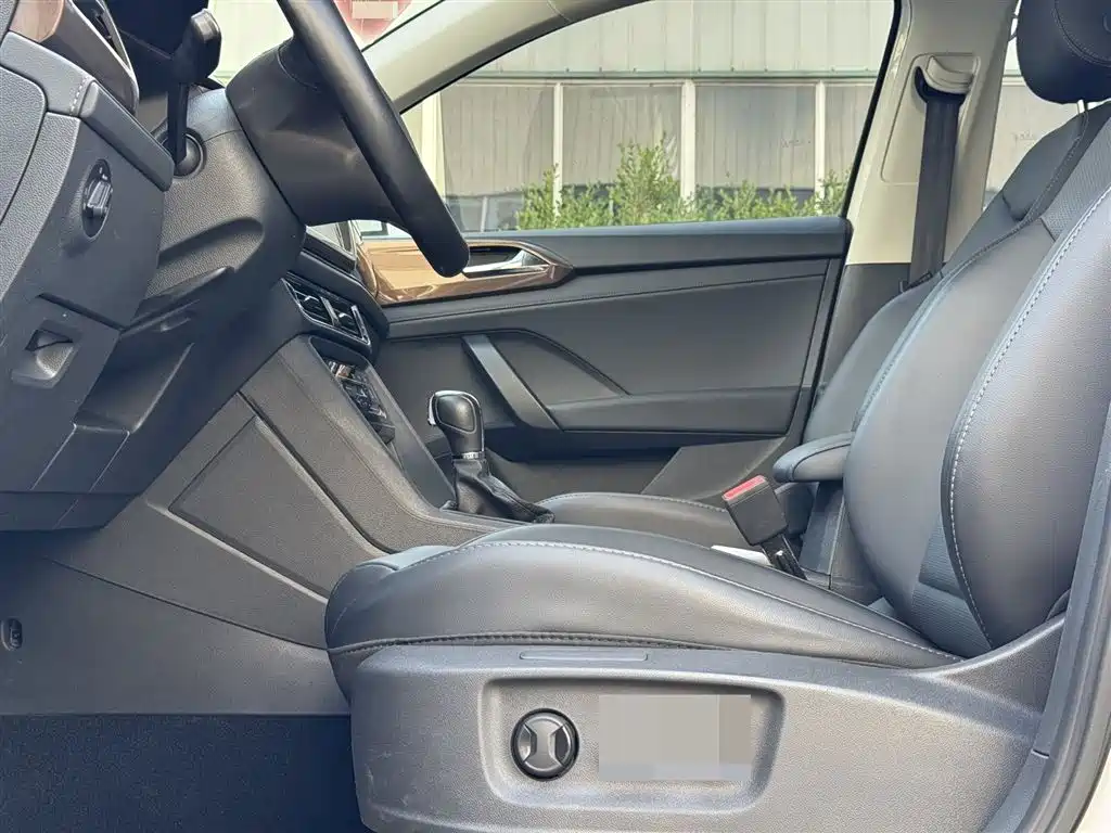 Volkswagen Tharu 2022