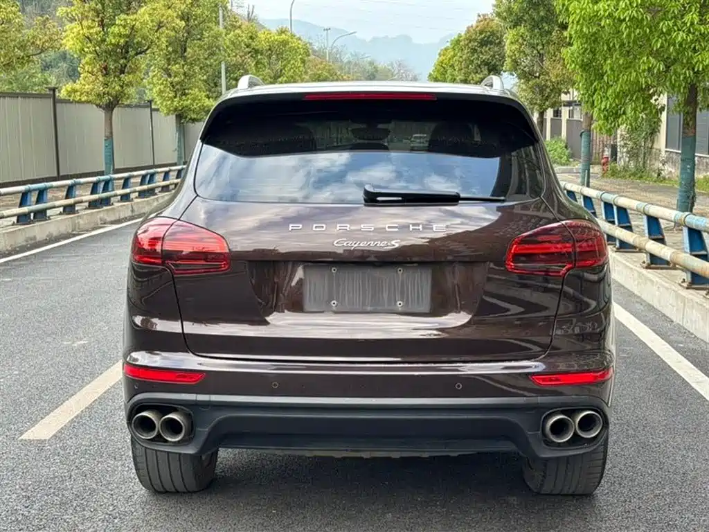 Porsche Cayenne 2017 — фото 5