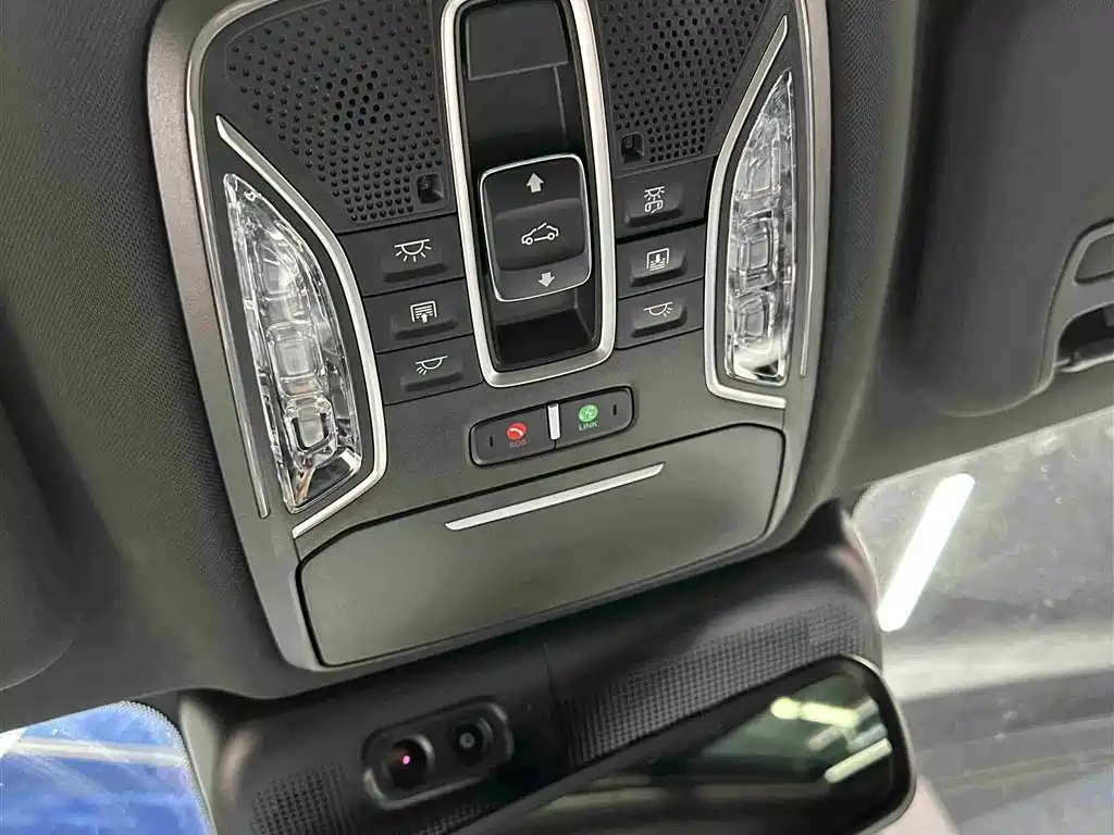 GAC Motor Trumpchi GS8 2021 — фото 21