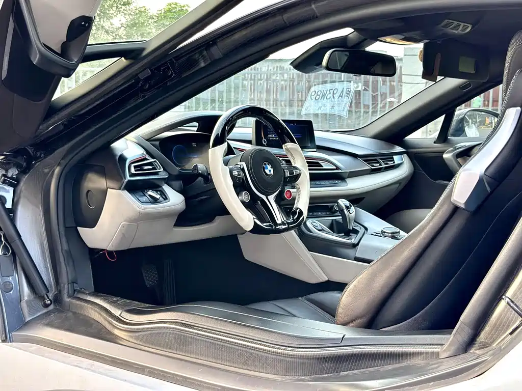 BMW i8 2016