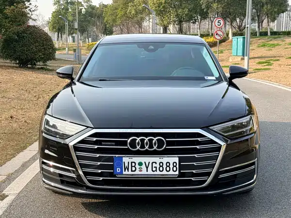 Audi A8 2022