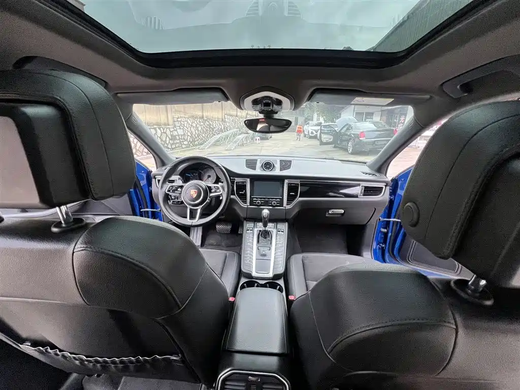 Porsche Macan 2015 — фото 13