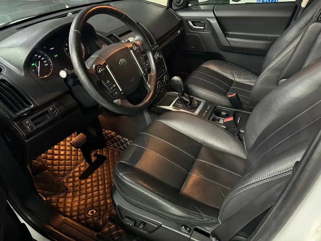 Land Rover Freelander 2 2014 — фото 7