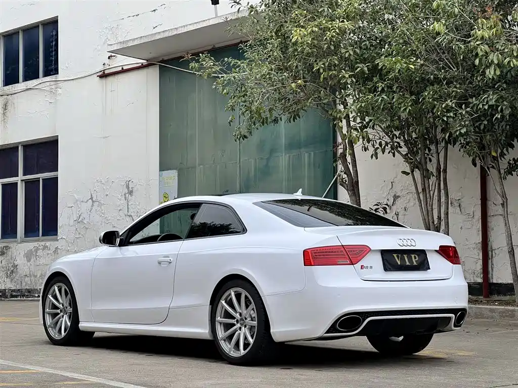 Audi RS 5 2016 — фото 8