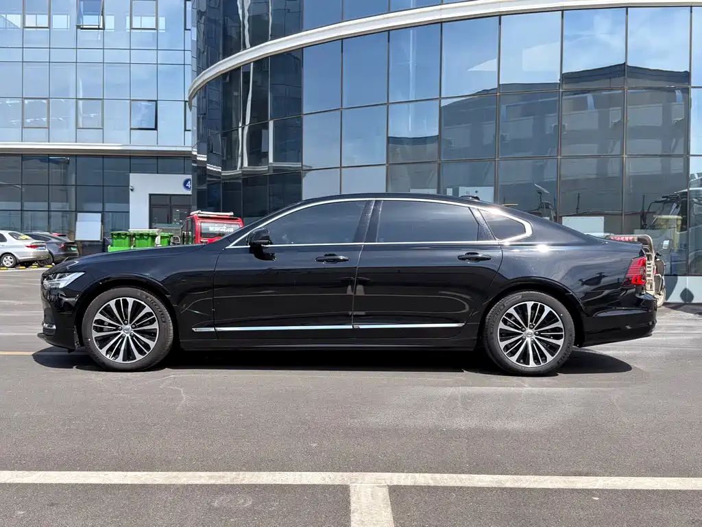 Volvo S90 2024 — фото 3
