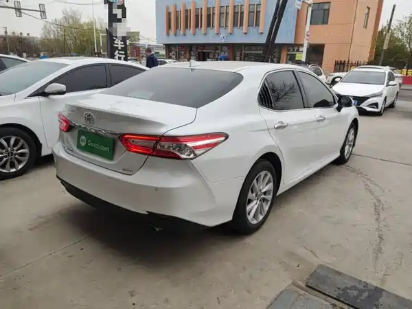 Toyota Camry 2021
