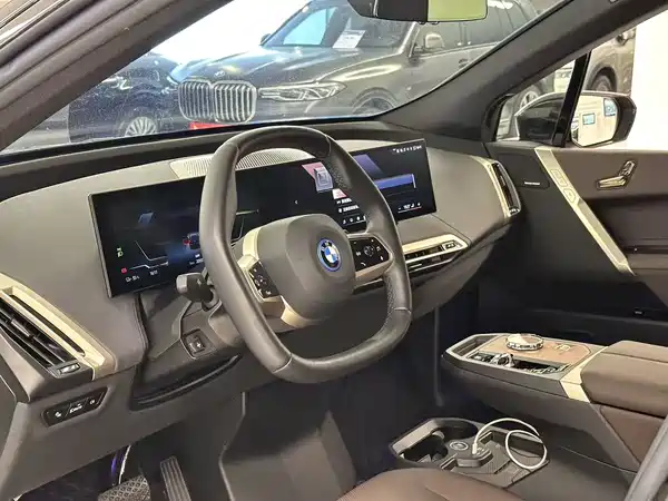 BMW iX 2024