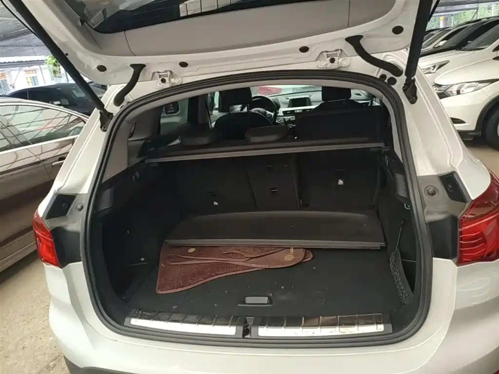 BMW X1 2016 — фото 19