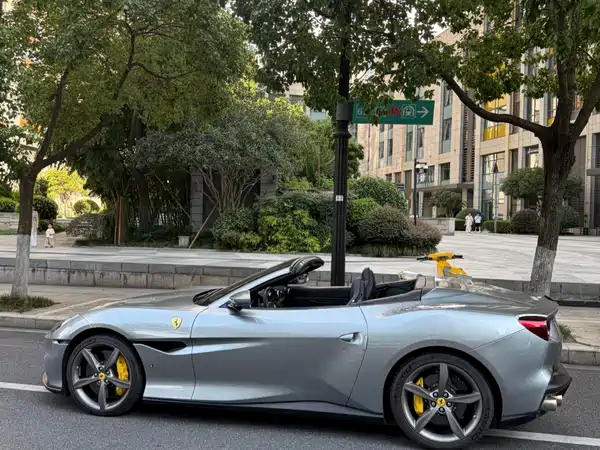 Ferrari Portofino 2023