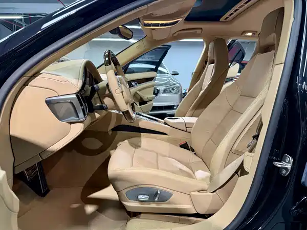 Porsche Panamera 2011