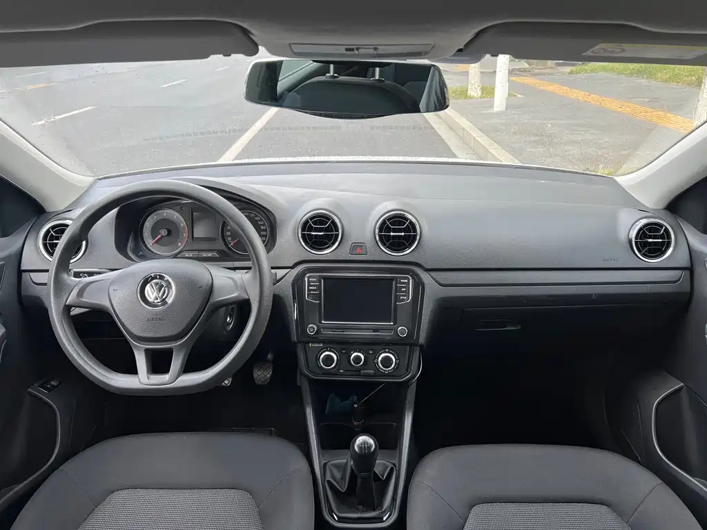 Volkswagen Jetta 2018