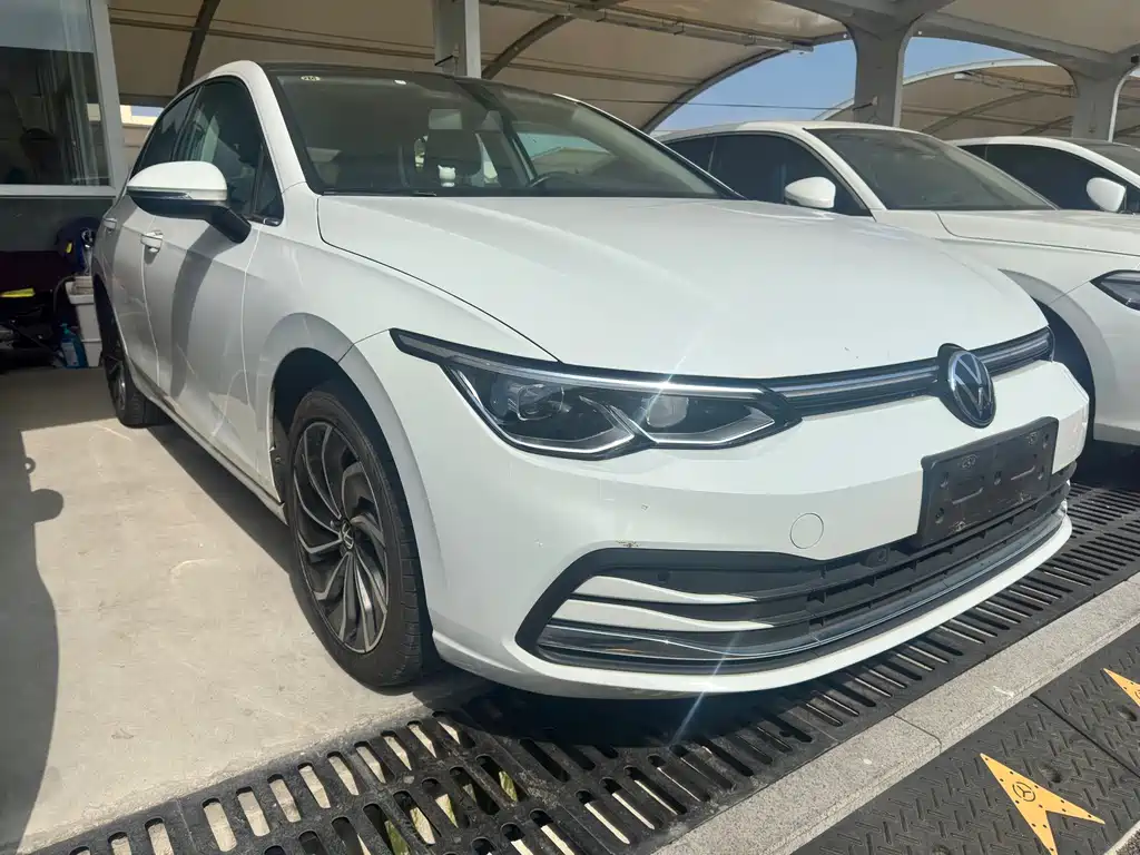 Volkswagen Golf 2022