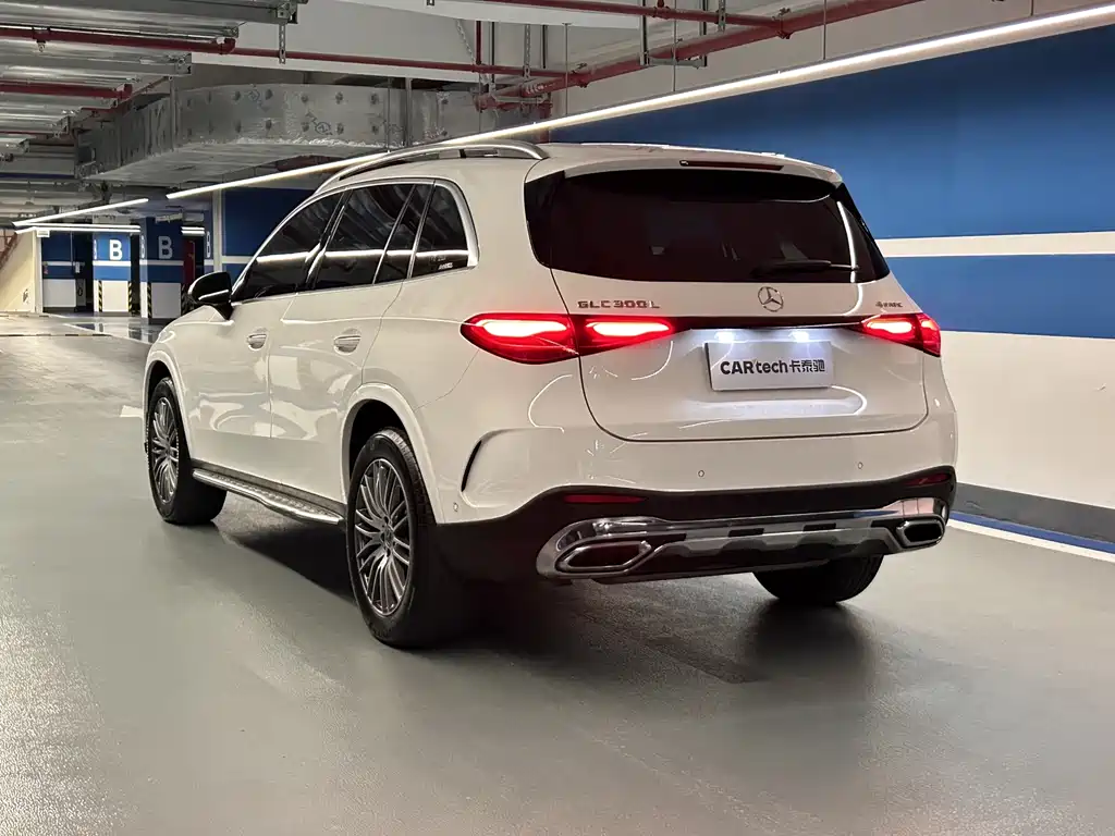Mercedes-Benz GLC 2023