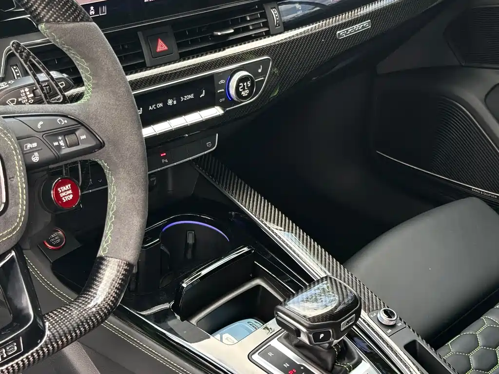 Audi RS 4 2023 — фото 7